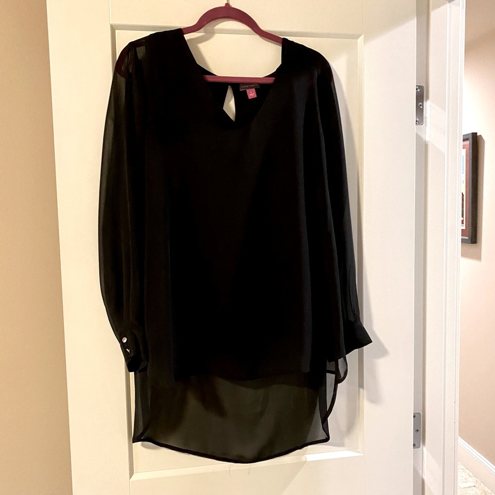 Vince Camuto long sleeve top; black; size L
